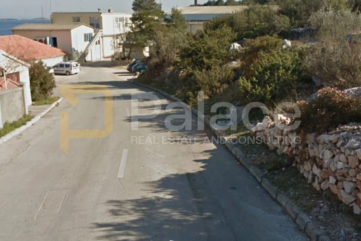 sali : građevinsko zemljište 80 m od mora i centra 1231 m2 - slika 4