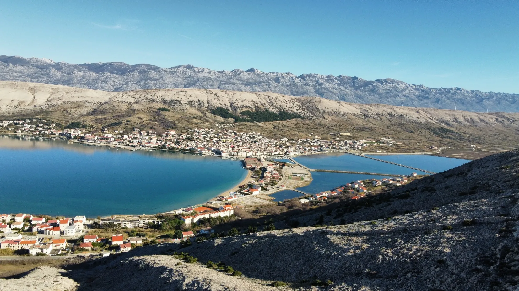 PAG : Zemljište 2500 m2 - Bošana, Pag