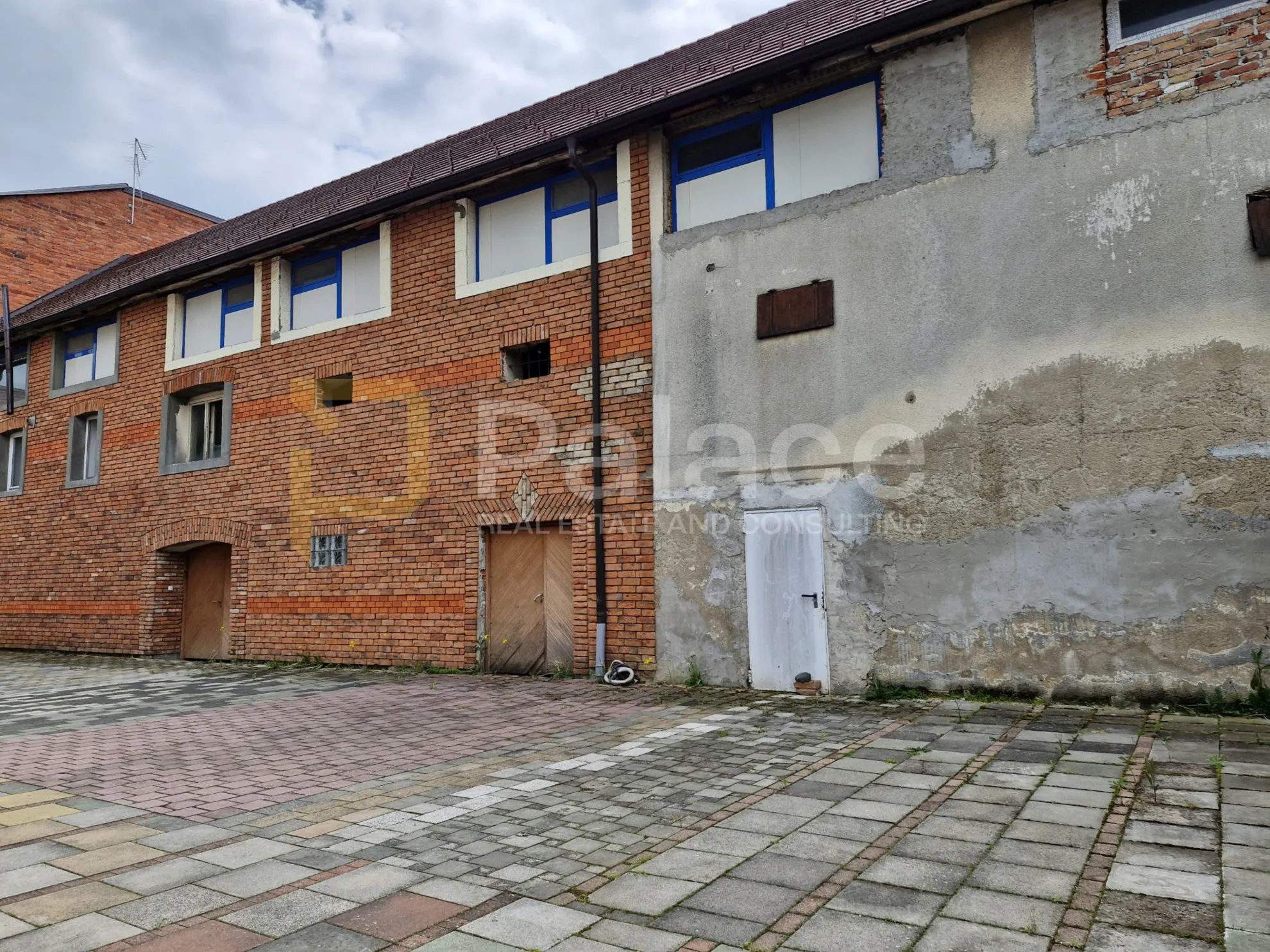 poslovna zgrada i dio hostela sa 13 soba, nova gradiška - slika 13