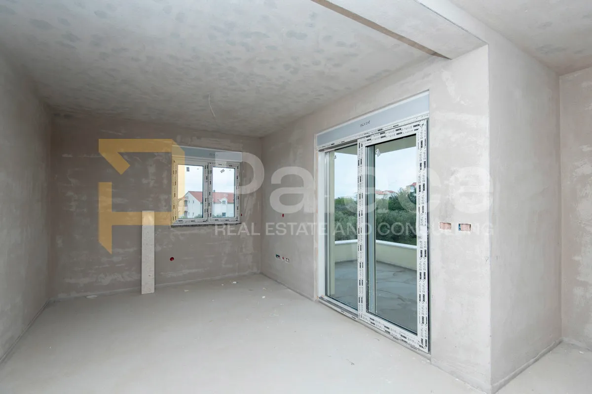 trosoban stan u novogradnji s pogledom na more 1.kat - vodice 87m2 - slika 13