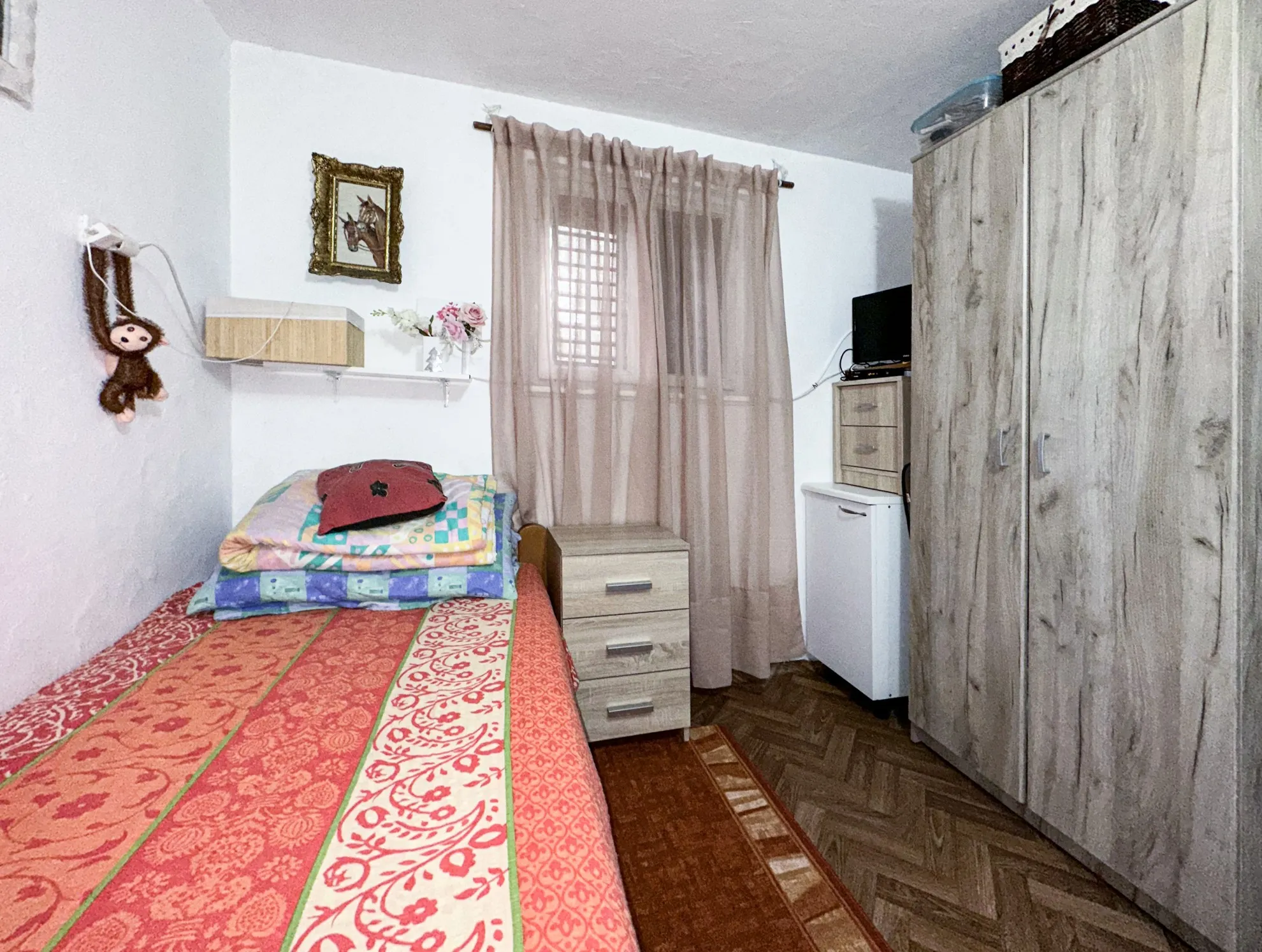 potpuno namješten stan 70m od mora, 35m2 - slika 6