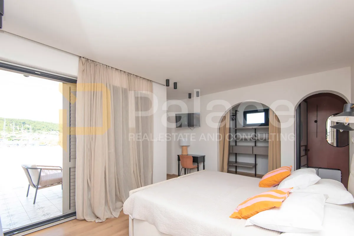 luksuzna vila 210m2 - prvi red do jezera - bilice - slika 19