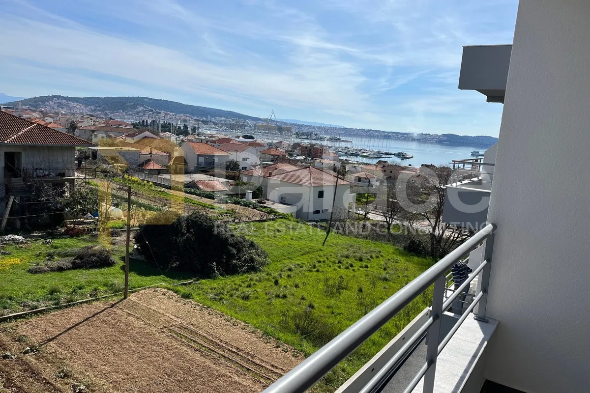 namješten stan s pogledom na more, seget donji, 79.50m², 2. kat - slika 8