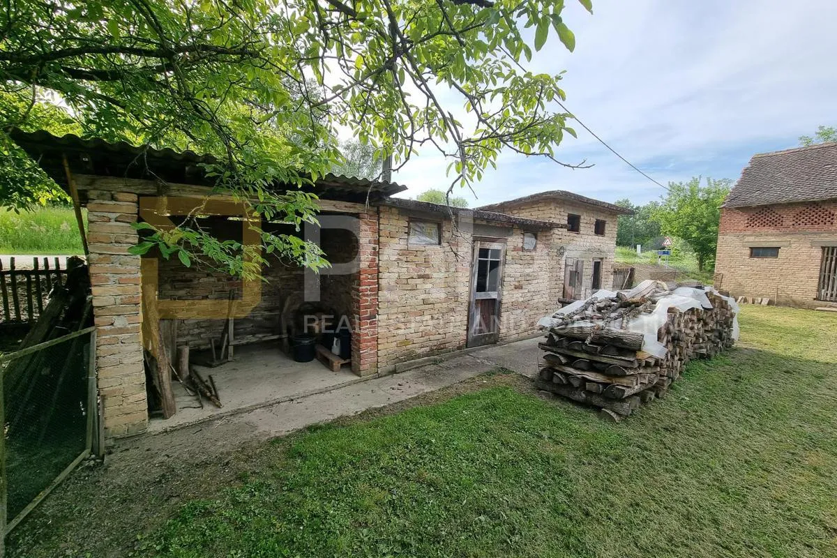kratečko – seosko imanje s velikim potencijalom za život ili turizam - slika 25