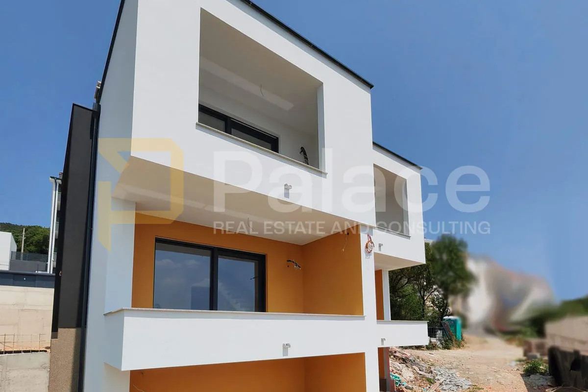dvoetažni stan s pogledom na kvarner u dramlju, 84 m² - slika 2