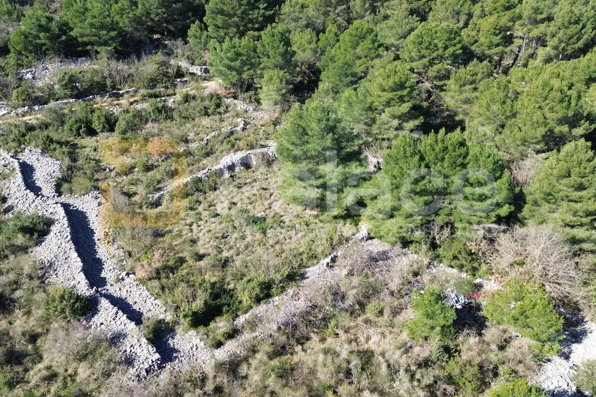 bilice: građevinsko zemljište gospodarske namjene 1442m2 - slika 3