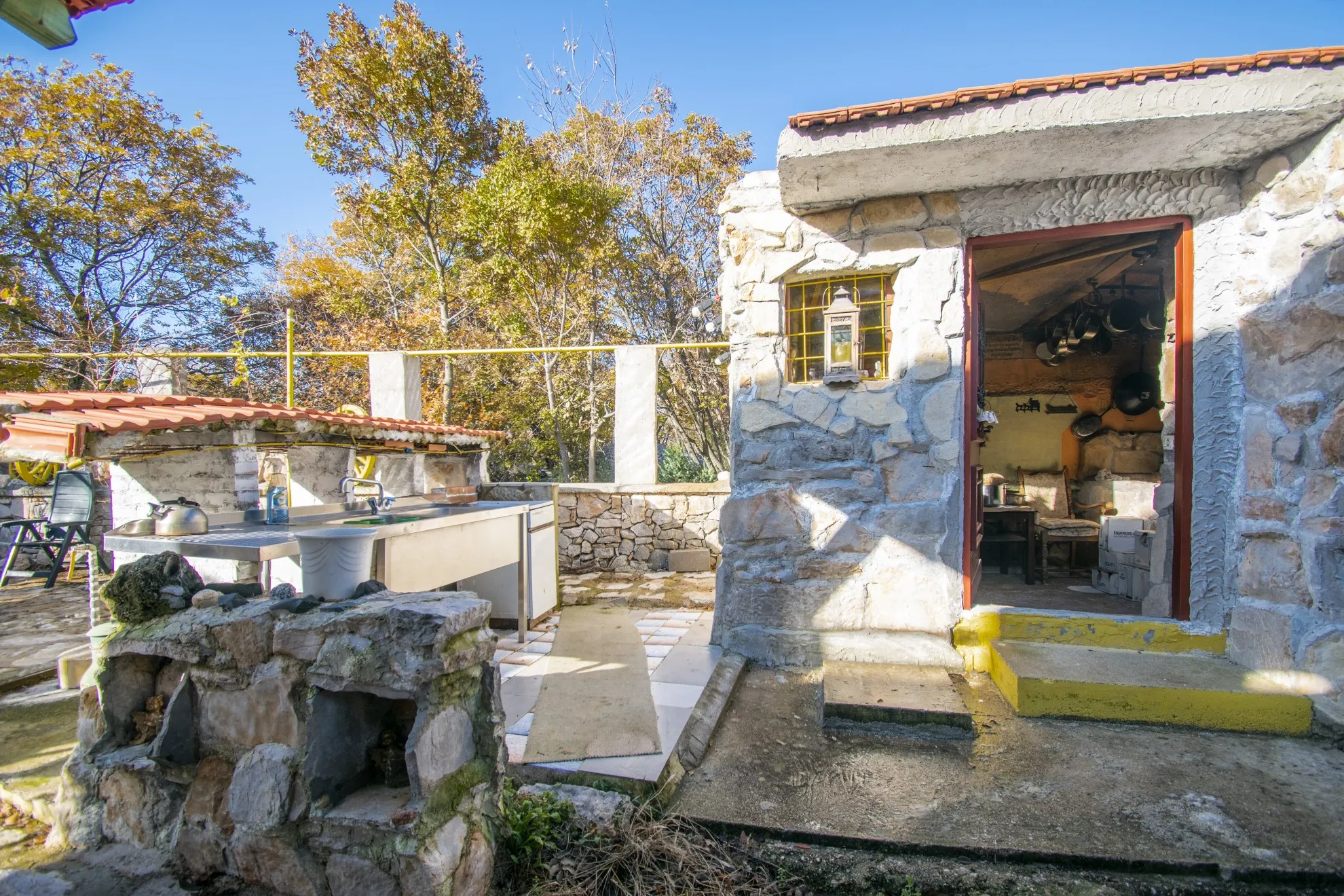 obiteljska kuća s dvorištem, matase, 240 m2 - slika 7