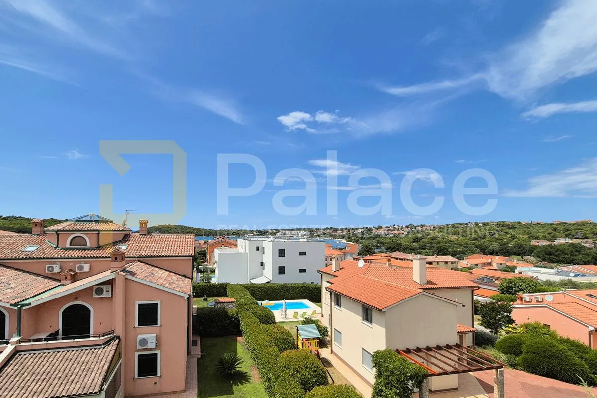 penthouse u pomeru s pogledom na more i 2 parkirna mjesta - slika 7