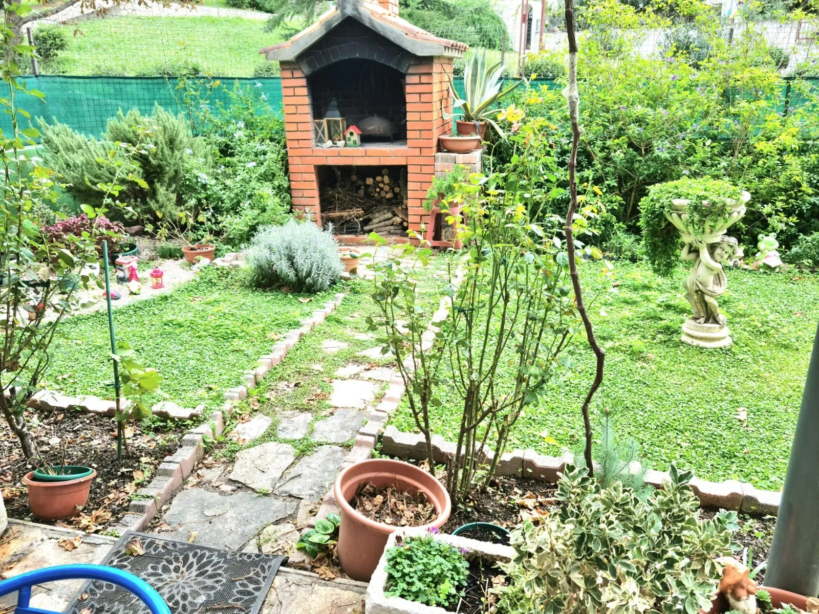 split - dvosoban stan s predivnim vrtom, mertojak - slika 9