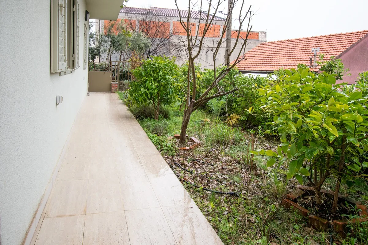 mirna oaza za najam sa jacuzziem i saunom, 80 m2 - šibenik - slika 13