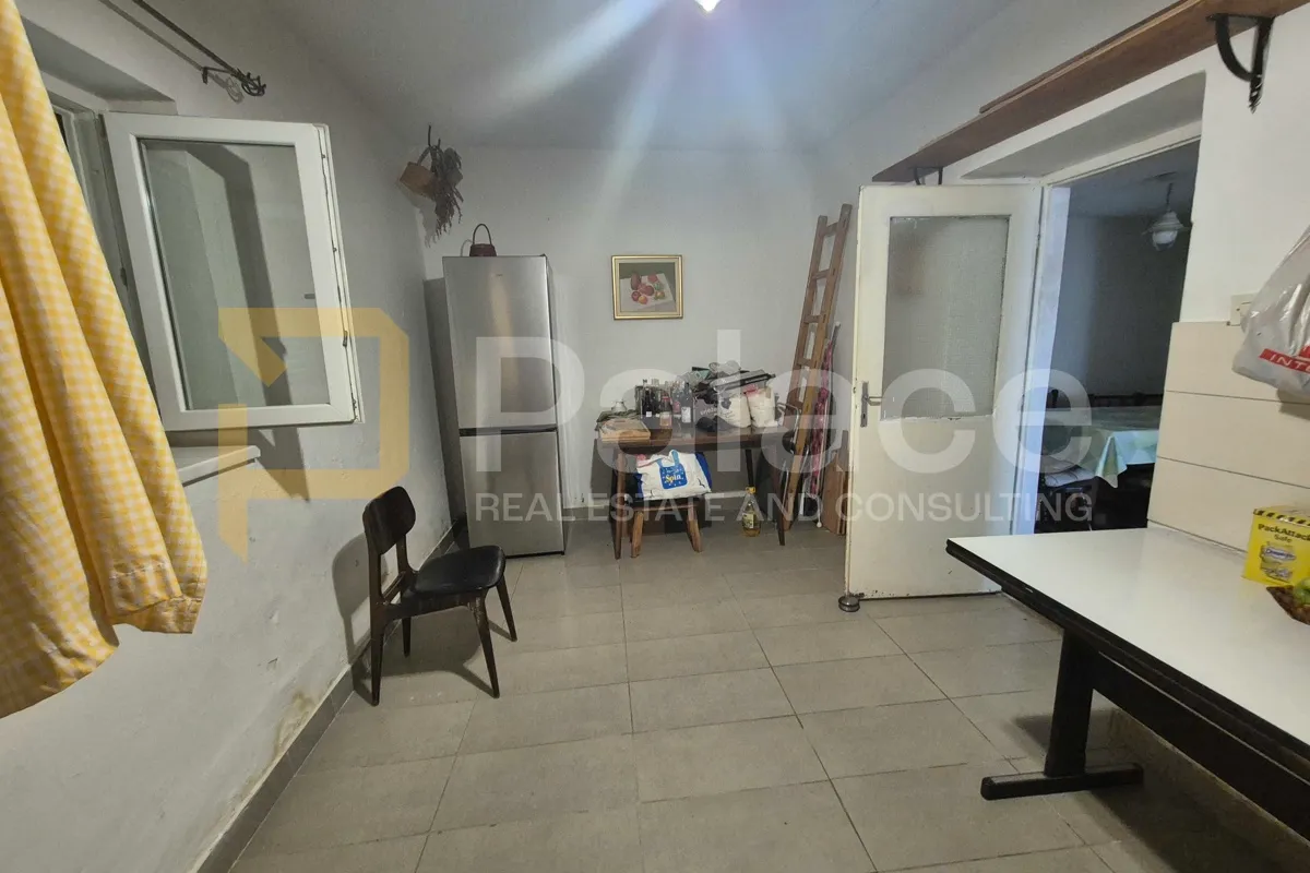 kuća u grbama – 75 m², garaža, dvorište, 1,2 km od mora - slika 4
