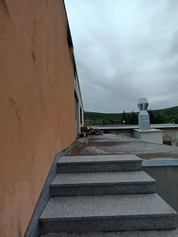 poslovni prostor razne namjene, na odličnoj lokaciji, dicmo 1000 m2 - slika 4