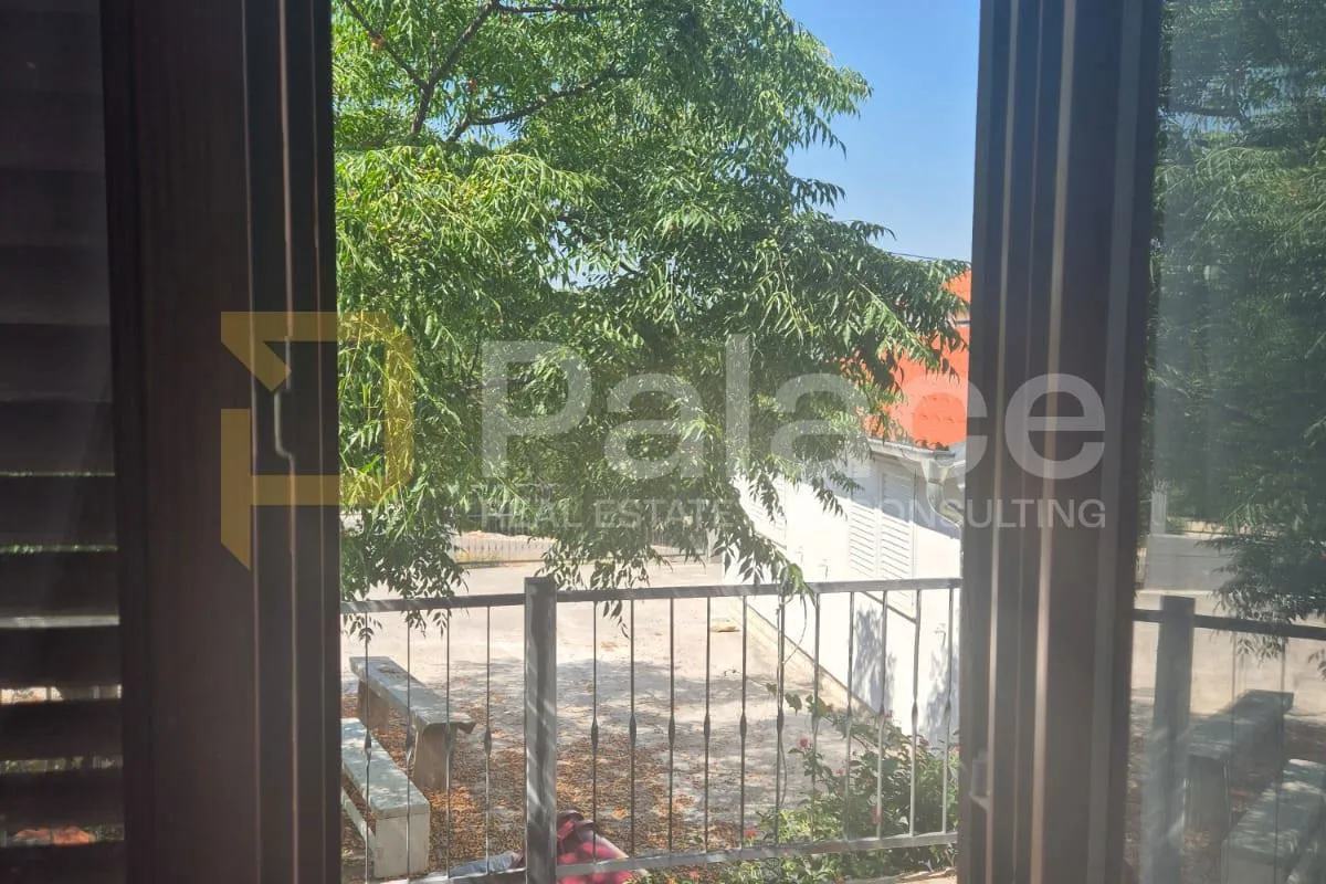 kuća 221 m² na dvije etaže + vrt 154 m² + stan 14 m² - slika 5