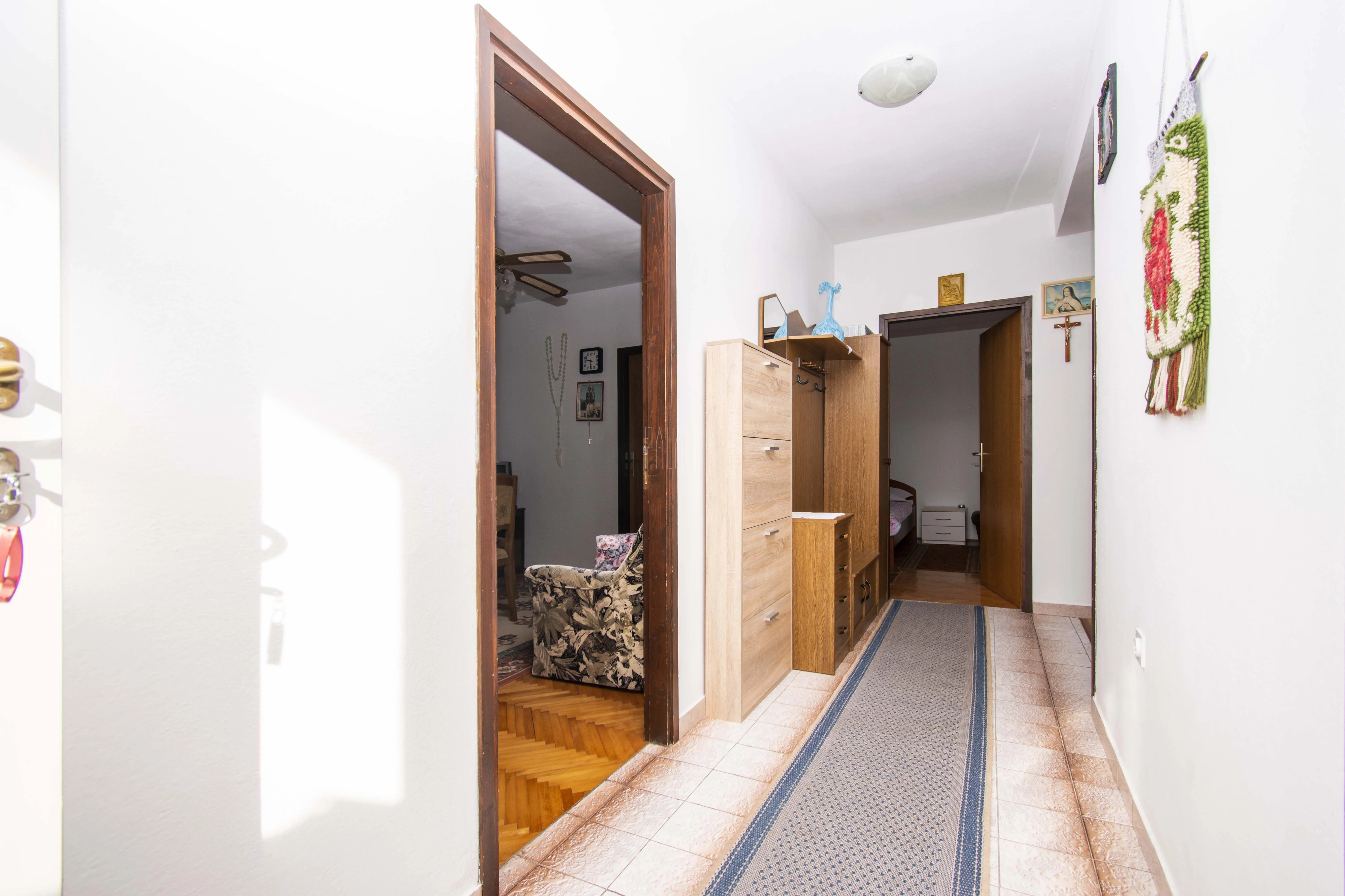 kuća s 5 stambenih jedinica: šibenik (meterize), 444.00 m2 - slika 9