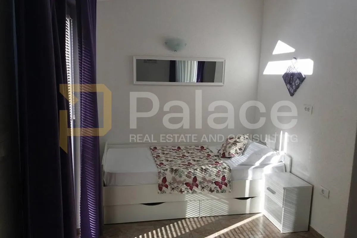 *sniženo* prekrasna kuća s apartmanima, maslinica, šolta - slika 10