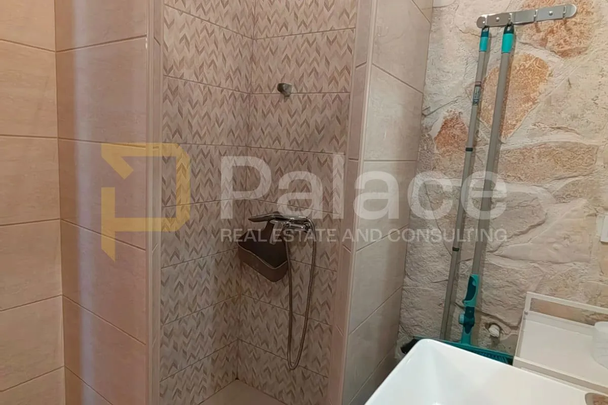 kamenita kuća s panoramskom terasom, dva apartmana – privlaka - slika 7