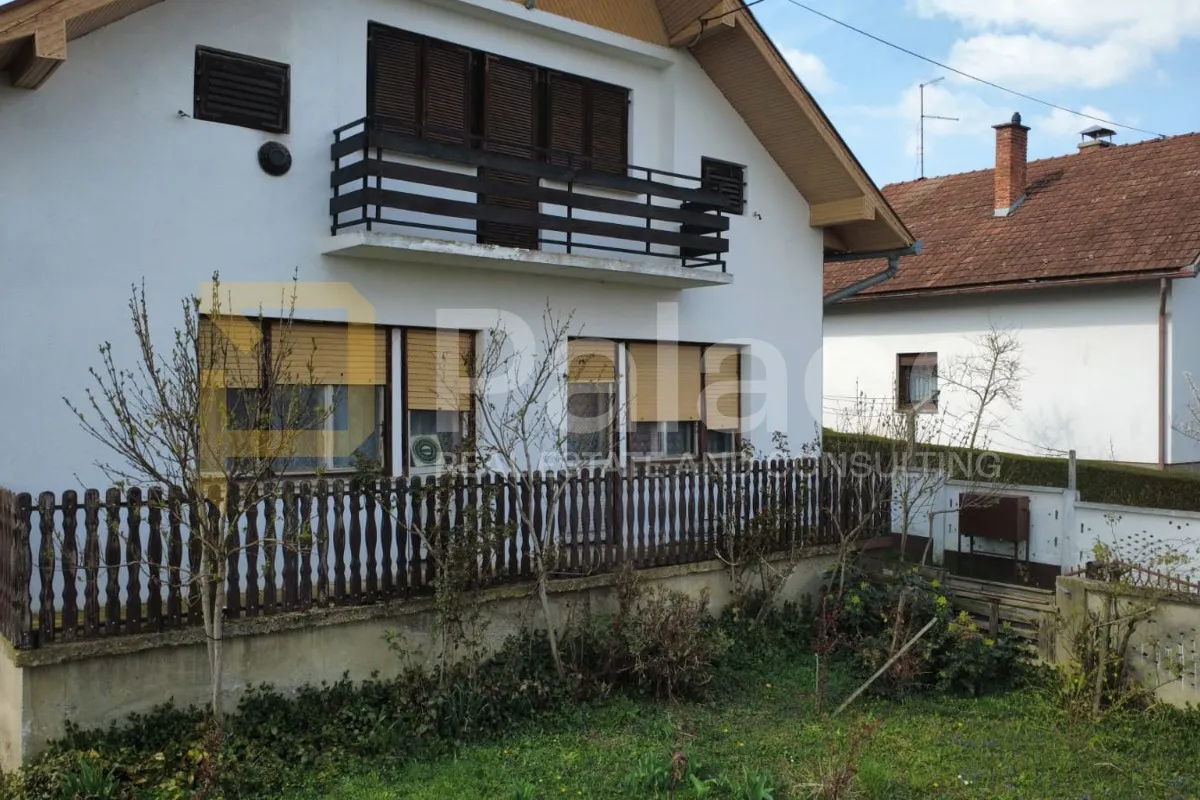 OBITELJSKA KUĆA na vrhunskoj lokaciji u Koprivnici - Koprivnica