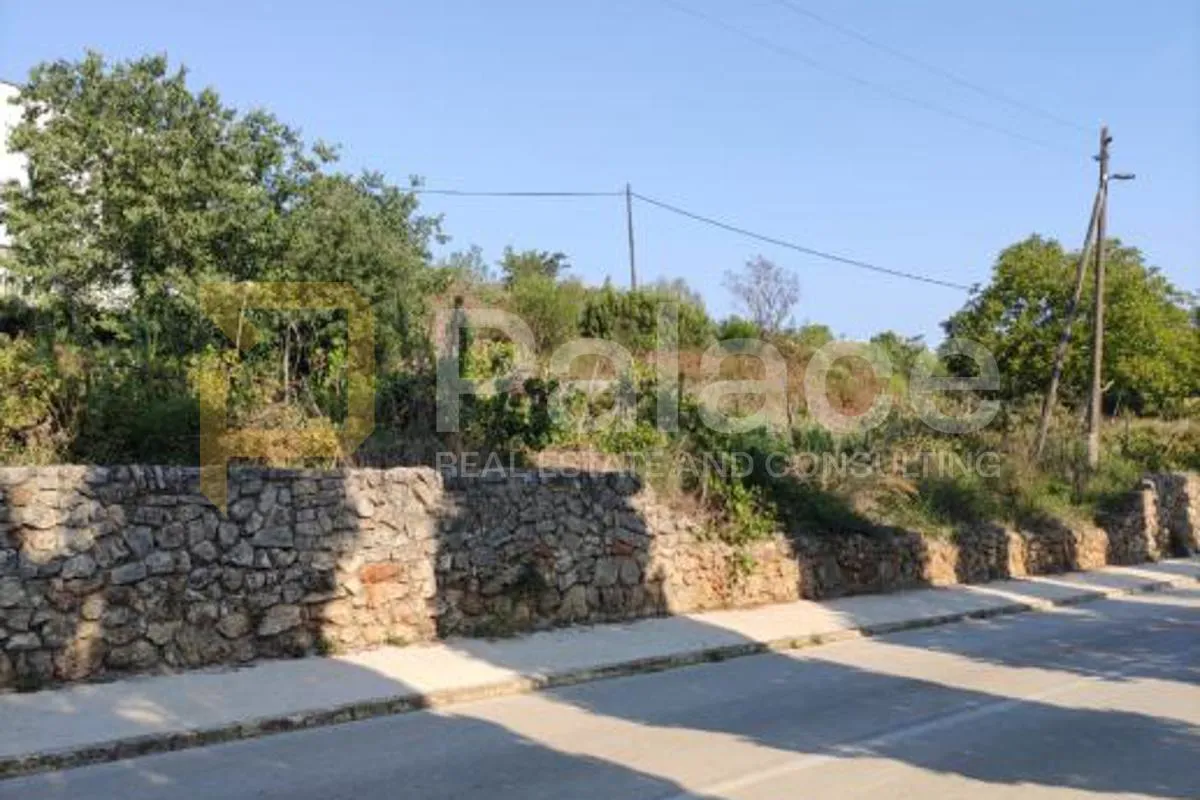 građevinsko zemljište1420 m2 150 m od mora - slika 2