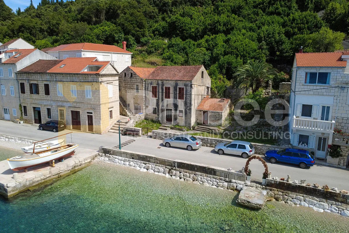 korčula, račišće - kamena kuća uz more i velika parcela - slika 3