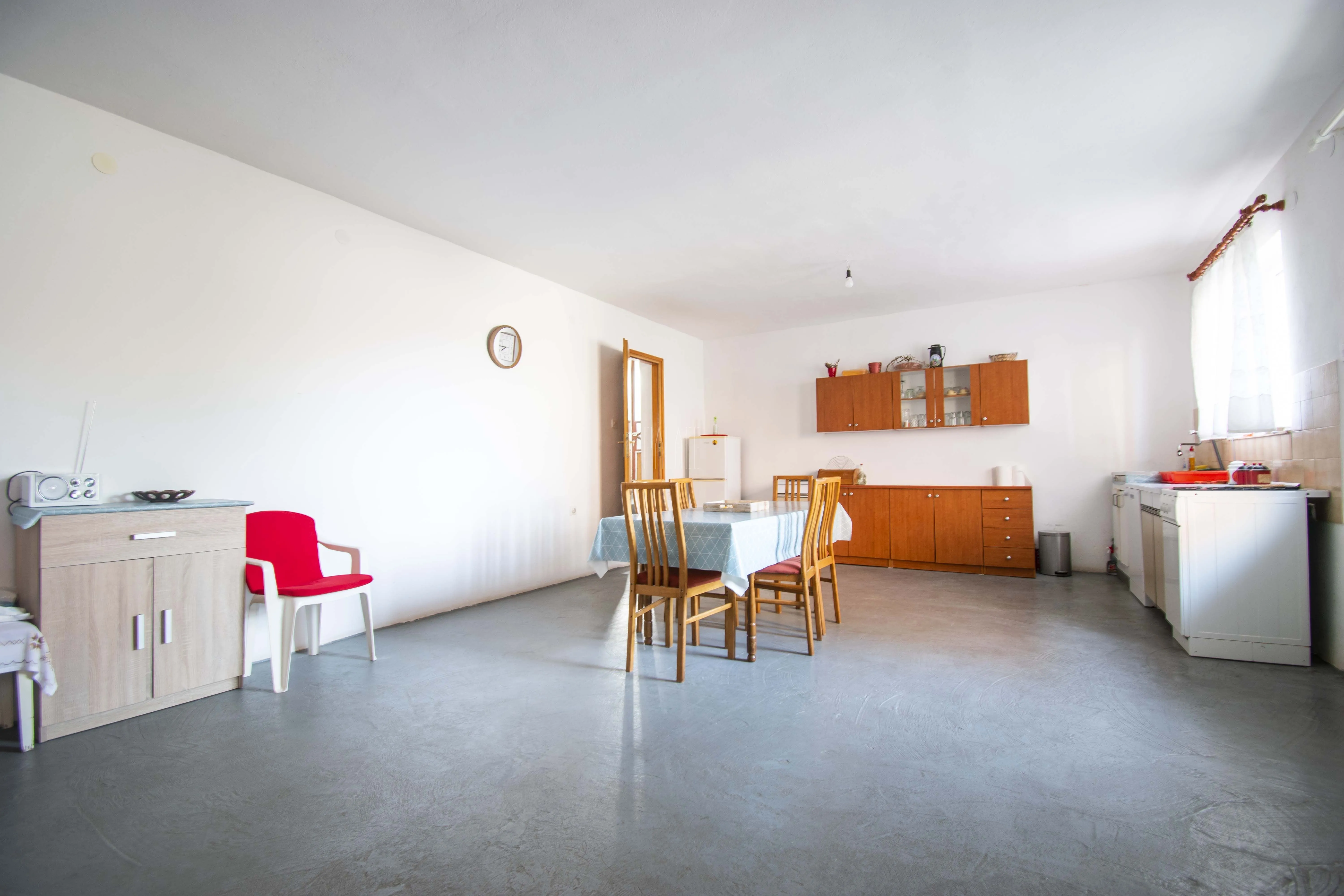 kuća s 5 stambenih jedinica: šibenik (meterize), 444.00 m2 - slika 2