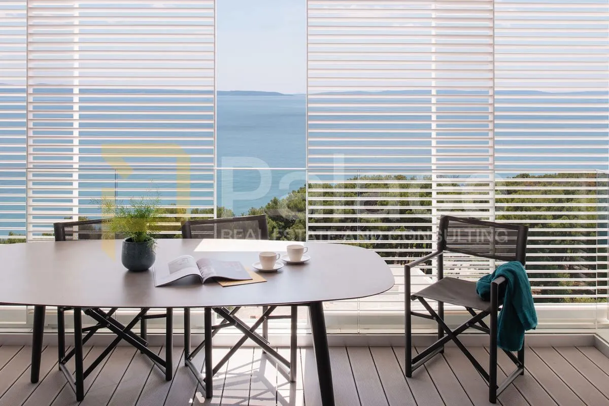 prekrasan dvosoban stan u zgradi bel etage, duilovo, 160m² - slika 2