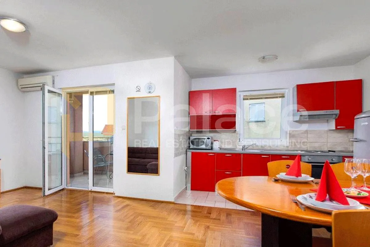 stan s pogledom na more malinska 61 m² 1. kat 280.000 € - slika 3