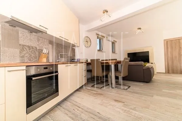 ultramoderna elegantna kuća : okrug gornji, 210.00 m² - slika 13