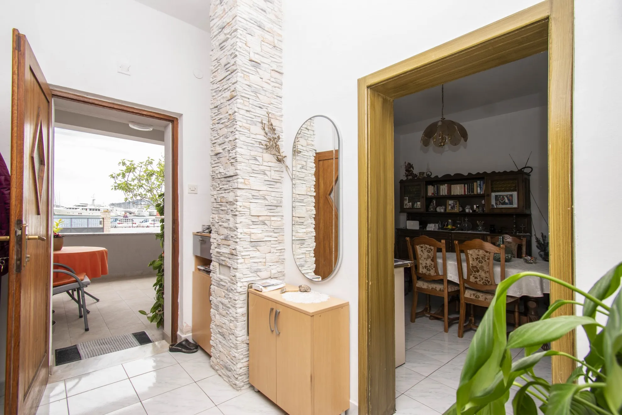 kuća prvi red uz more: rogoznica, 397.00 m2 - slika 7