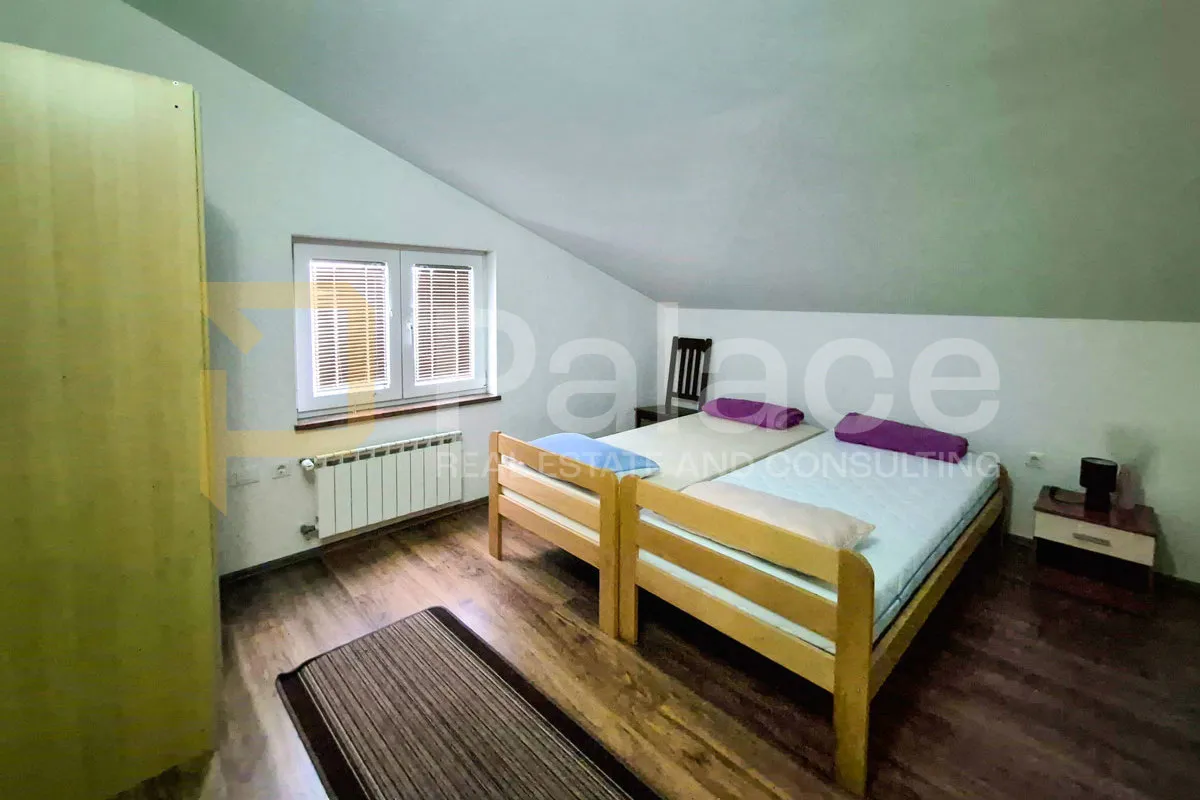 prilika! prodaja samostojeće kuće sa 4 apartmana, 347 m2, pula - slika 2