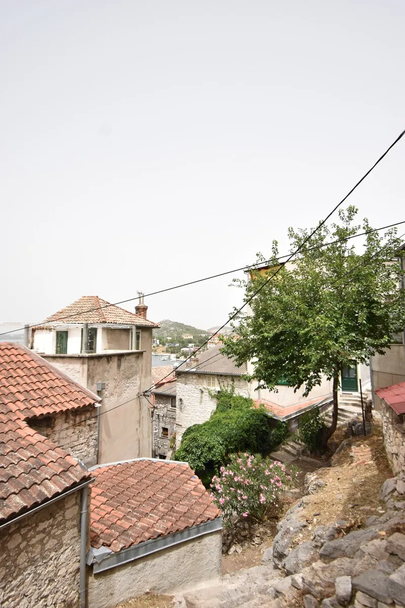 kamena kuća u predjelu dolac s prekrasnim pogledom - slika 7