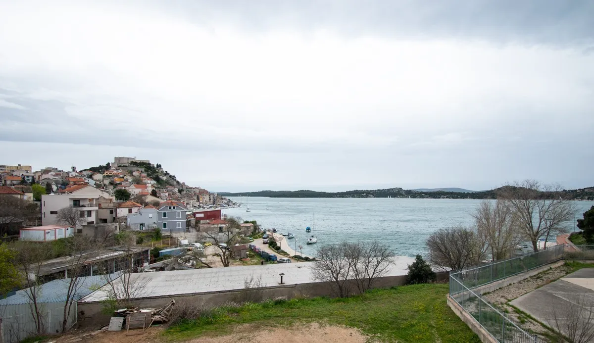 luksuzni penthouse na jedinstvenoj lokaciji u šibeniku sa spektakularnim pogledom na grad - slika 4
