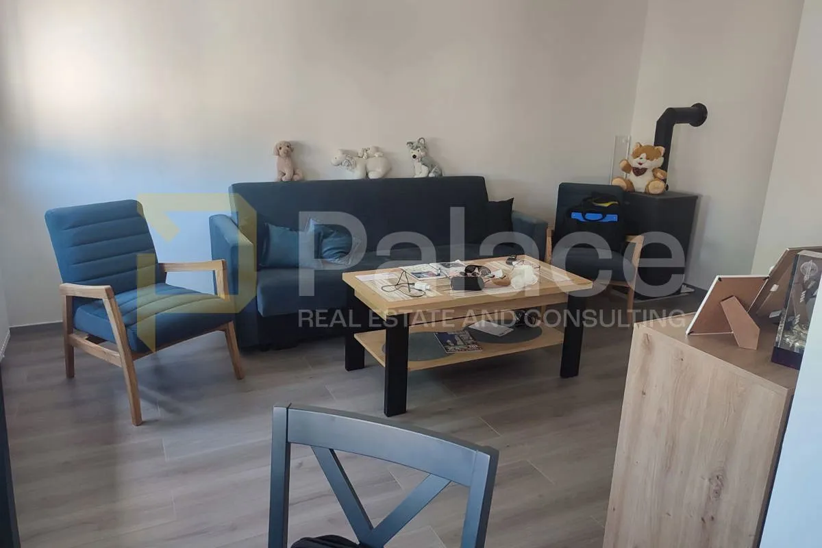 urije, stan 53 m² – 3. kat, kompletno renoviran - slika 2