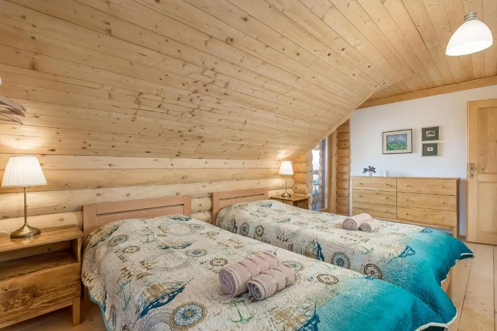 kuća s okućnicom idealna za turistički najam, 250m2, gornji turni - slika 18