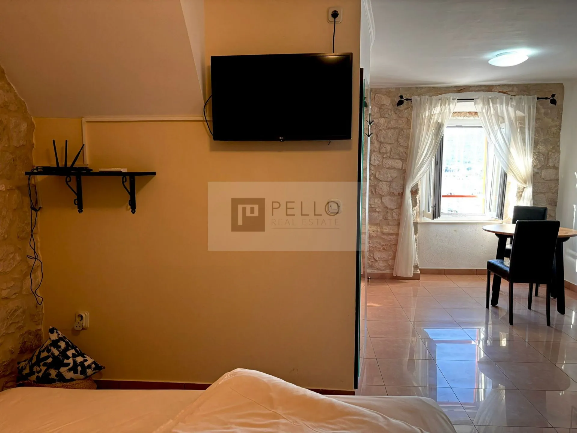 kamena kuća prvi red do mora trogir centar - slika 5