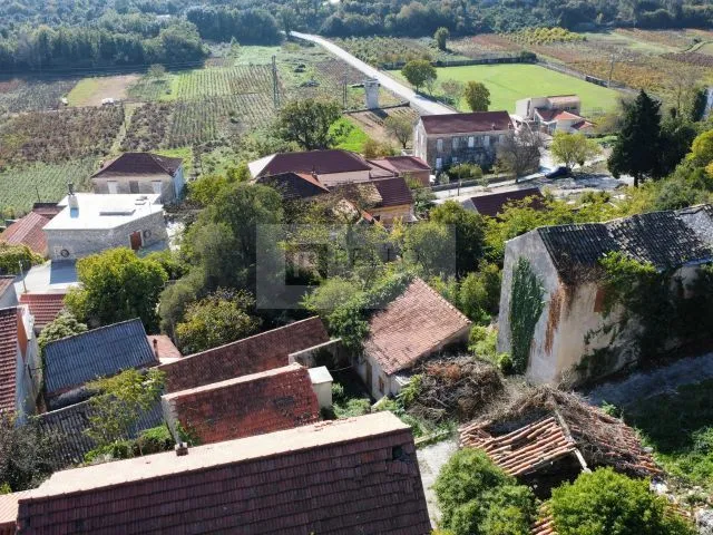 jedinstvena prilika: 39.397 m² zemljišta + 4 kuće za obnovu na pelješcu - slika 8