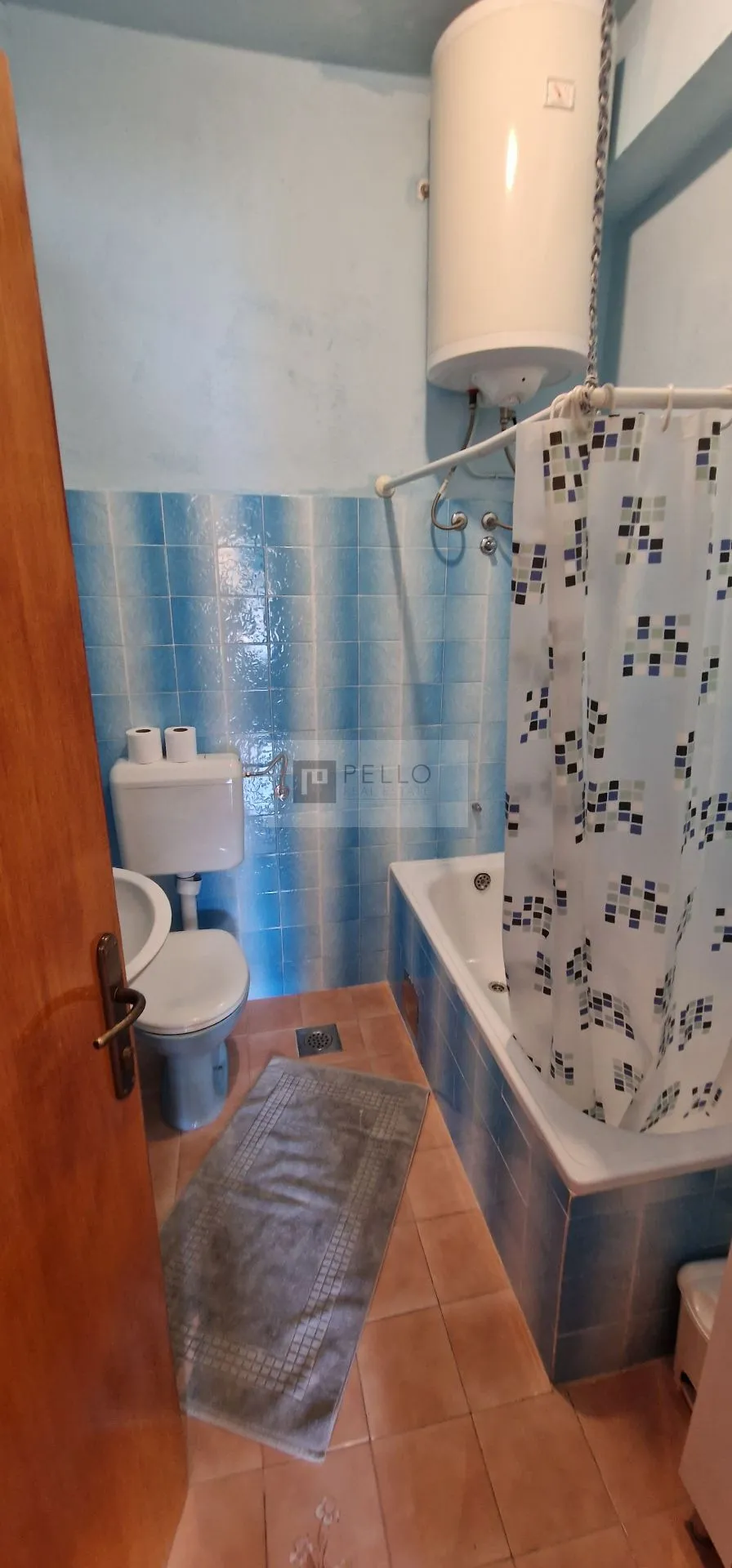 trosobni stan s okućnicom u vignju - slika 17