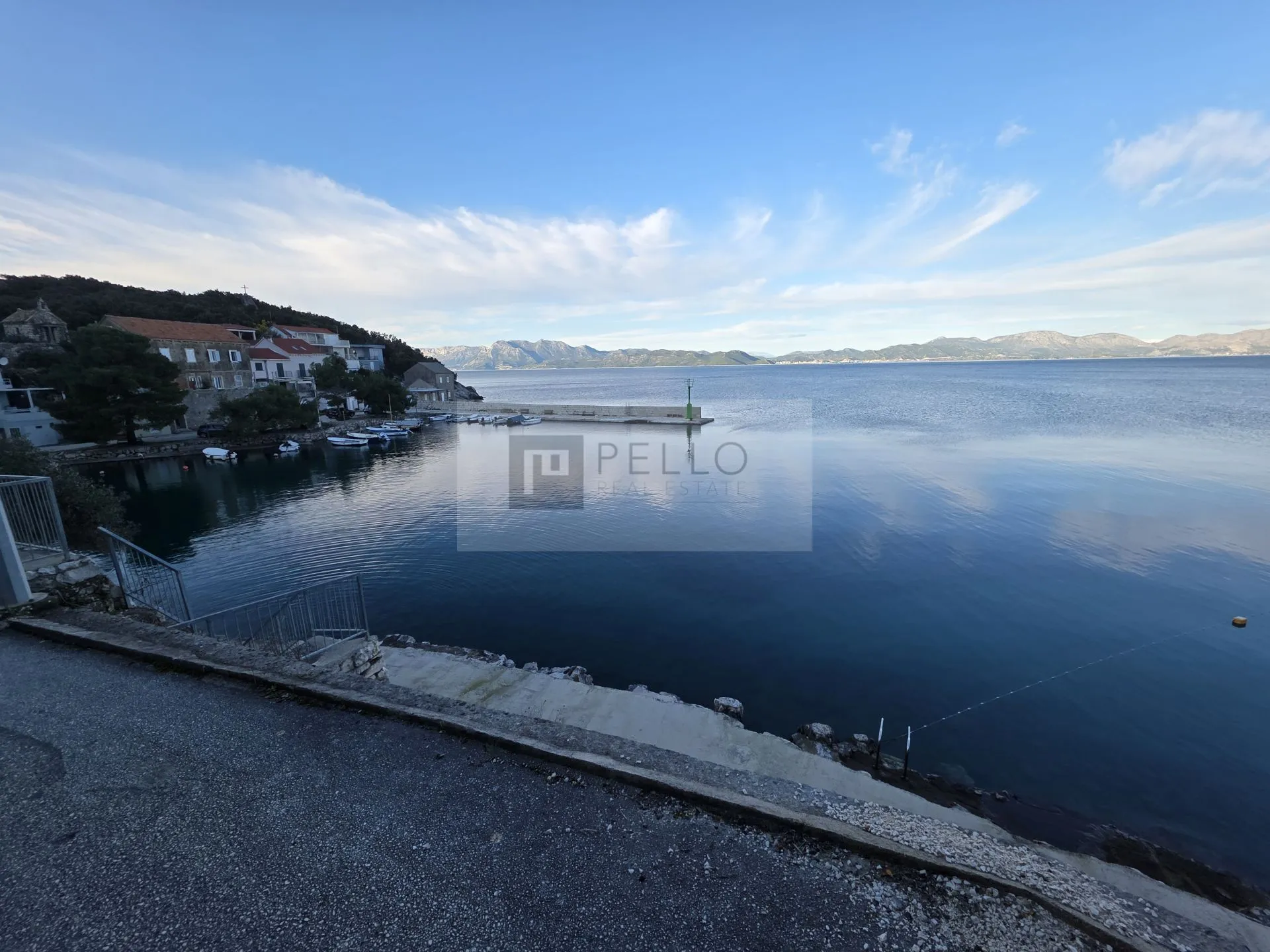 ekskluzivno – apartman- garsonijera 1. red do mora(28m2), uvala crkvice (pelješac) - slika 2