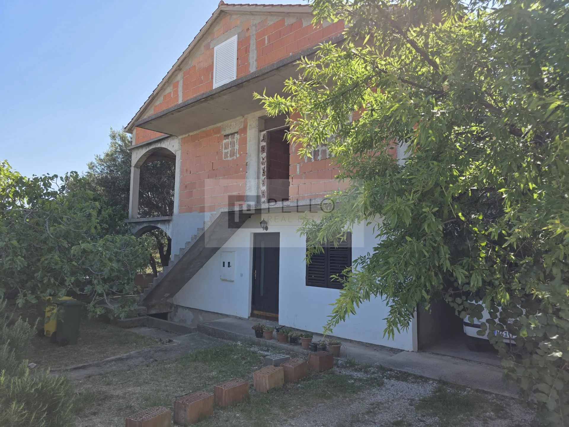 orebić kuća 235 m2 -500 m od mora - 3 etaže - slika 6