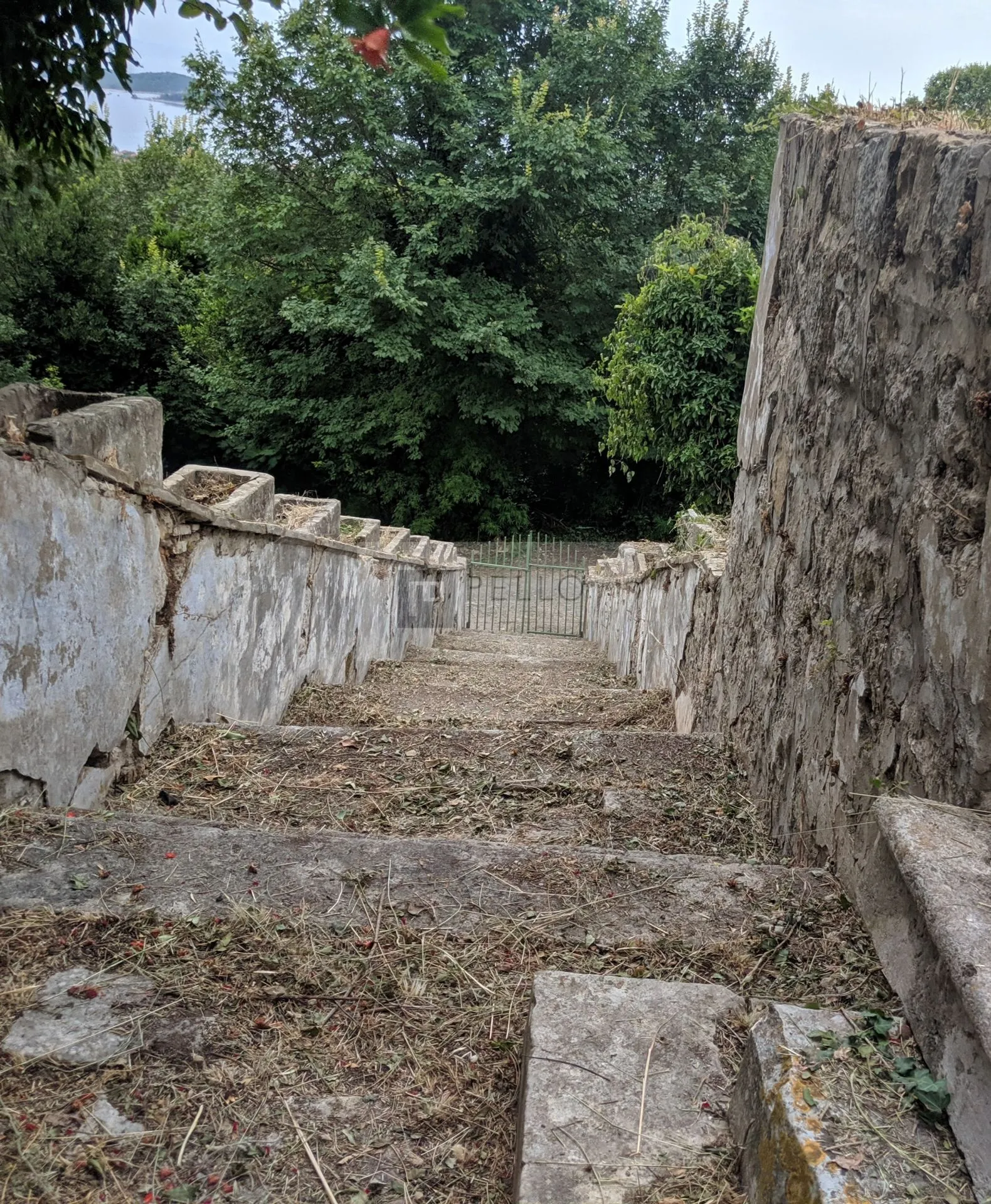 kapetansko imanje u orebiću(građevinsko zemljište + 2 kuće) - slika 10