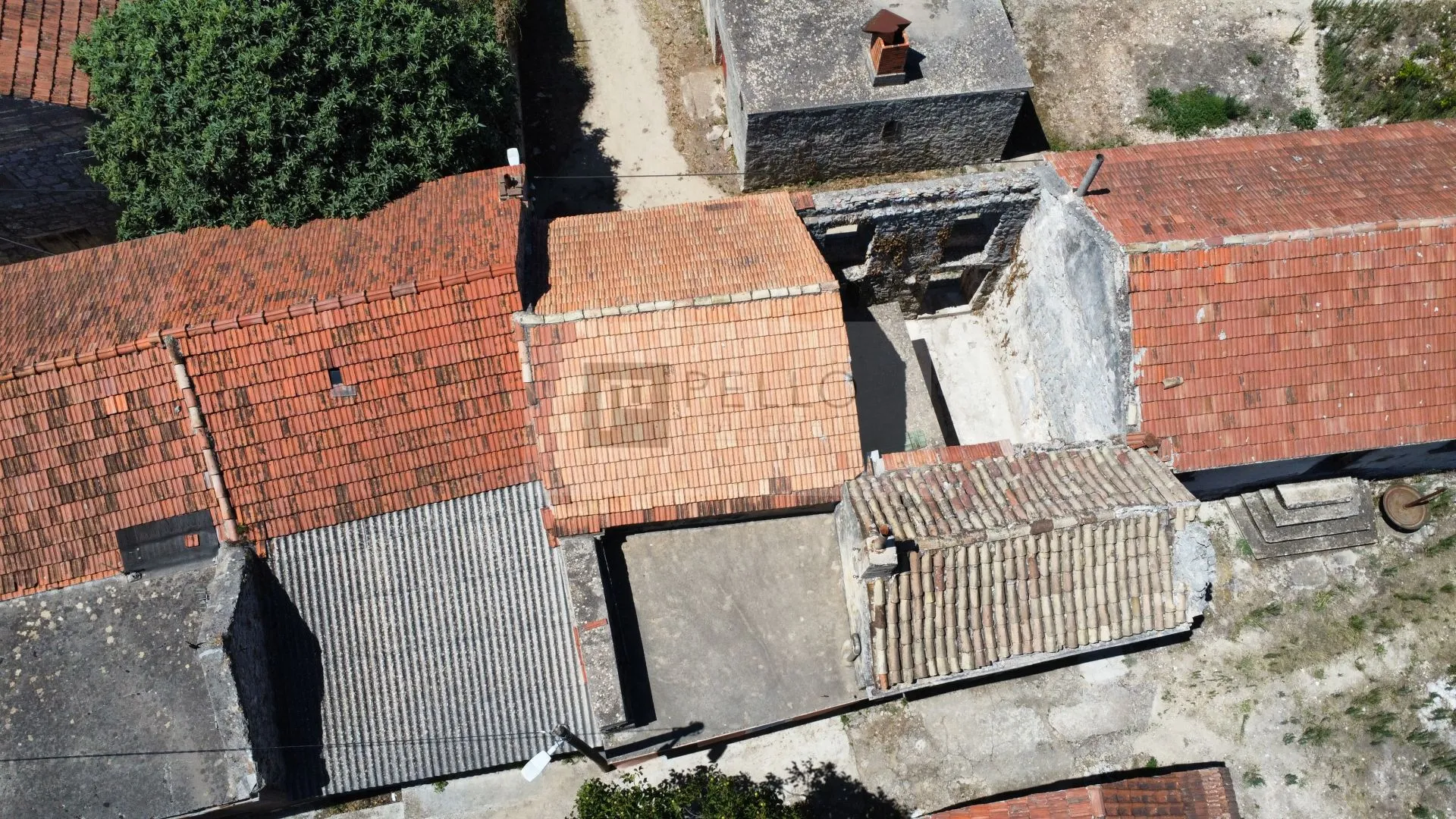 kamena kuća s parkingom i okućnicom(pelješac) - slika 7