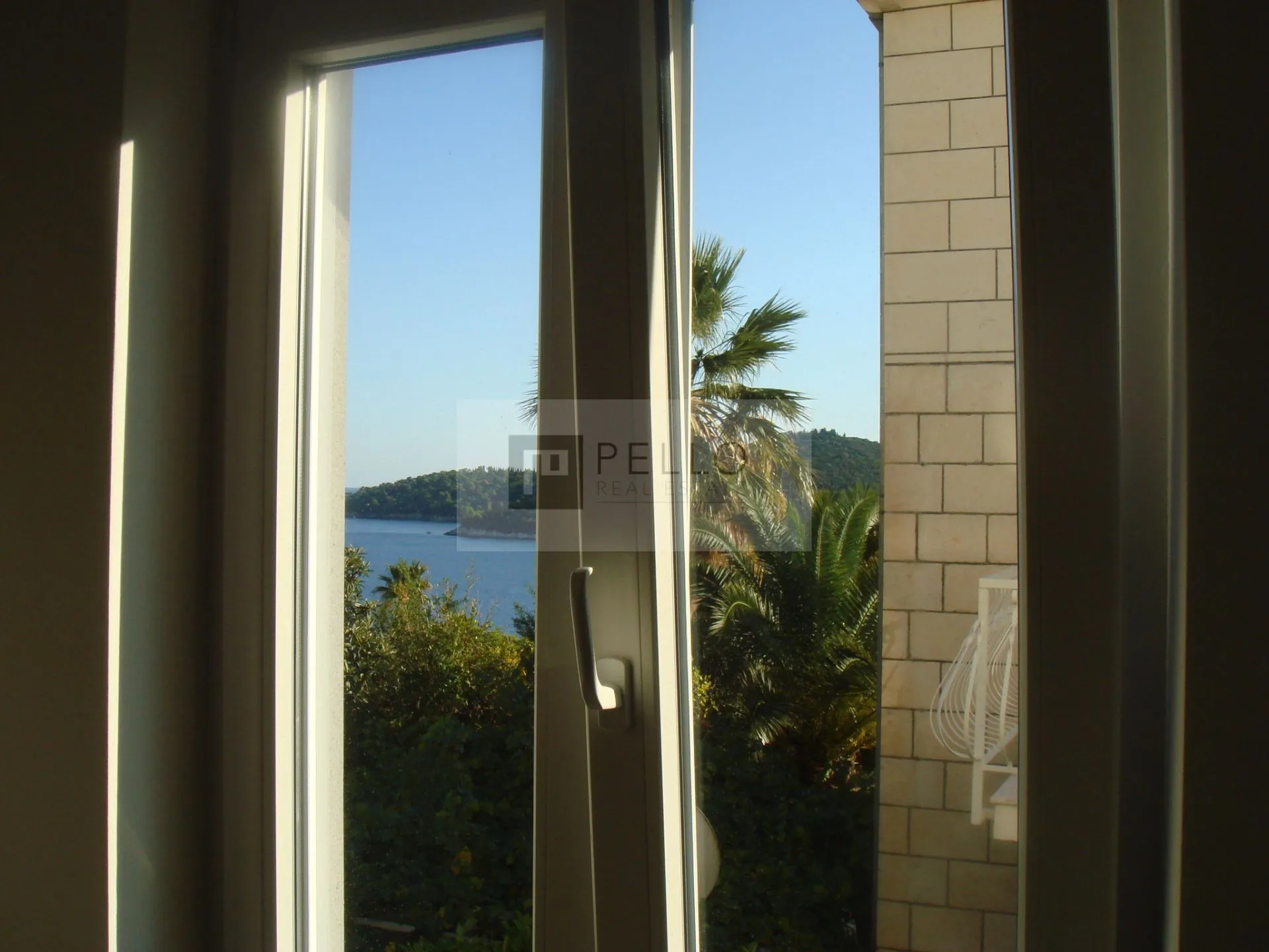 trosobni stan u dubrovniku (pogled na stari grad i zidine) - slika 2