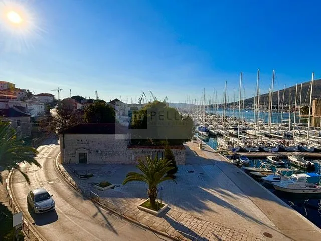 kamena kuća prvi red do mora trogir centar - slika 8