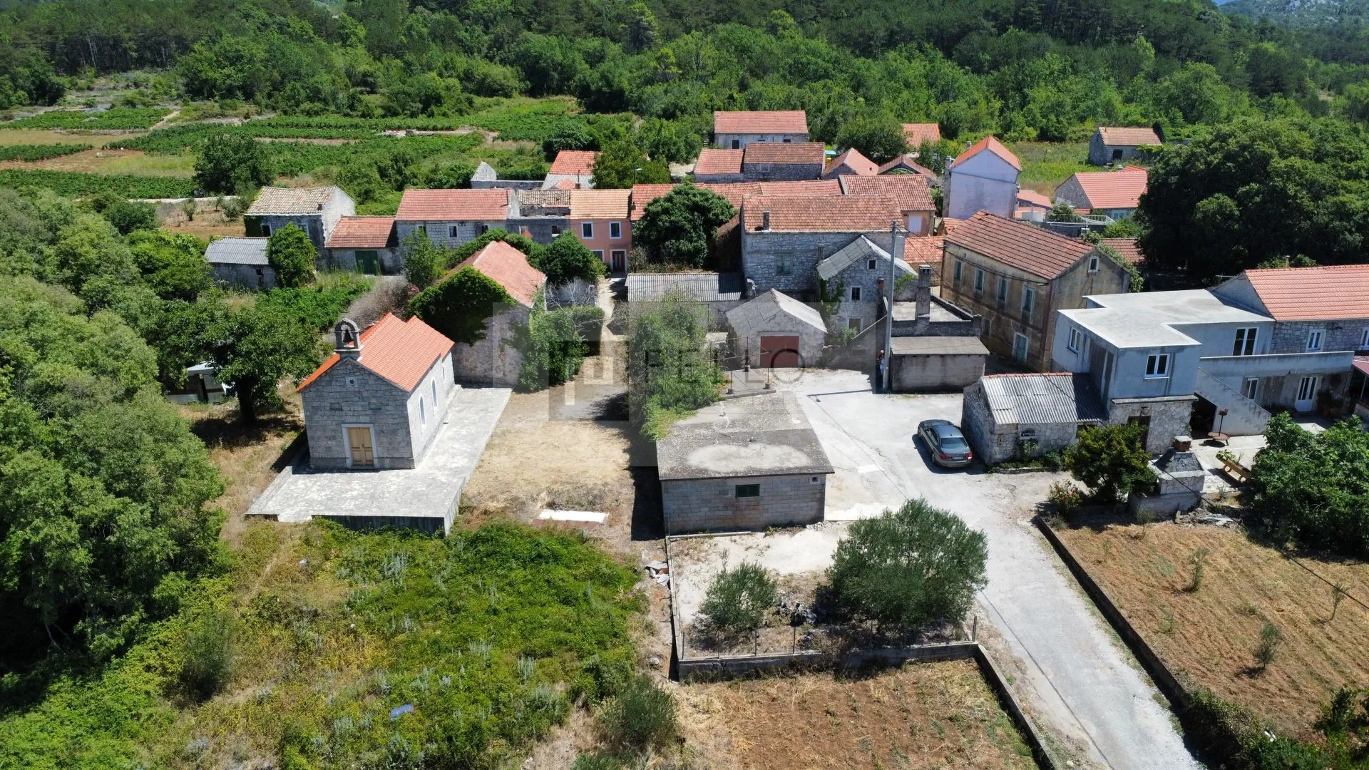 kamena kuća s parkingom i okućnicom(pelješac) - slika 13
