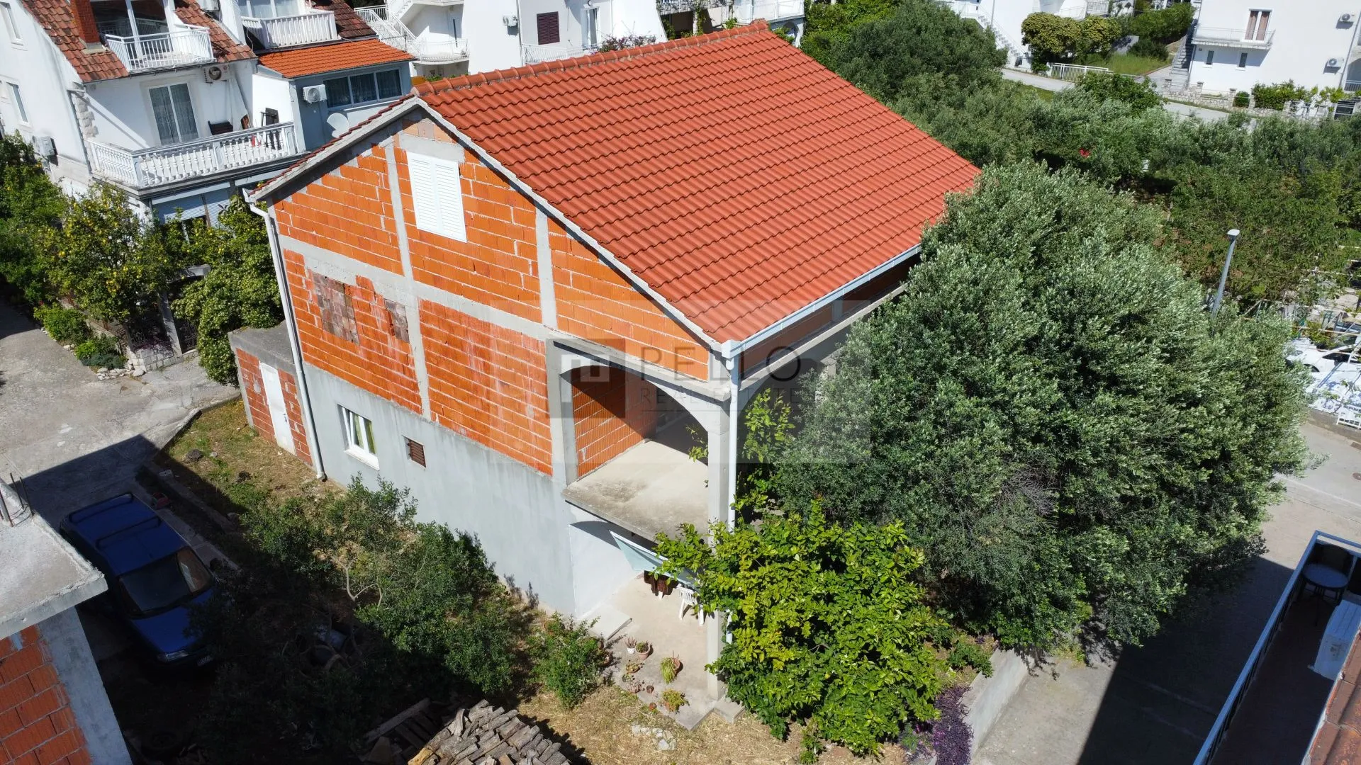 orebić kuća 235 m2 -500 m od mora - 3 etaže - slika 4