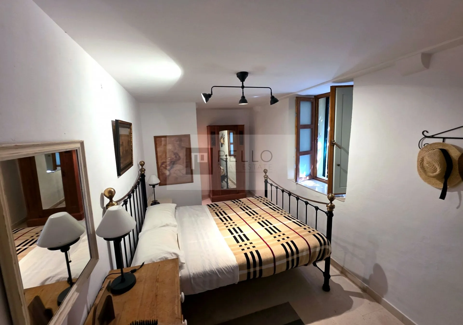 kameni apartman u staroj dalmatinskoj uličici, samo 30 m od mora – orebić - slika 17
