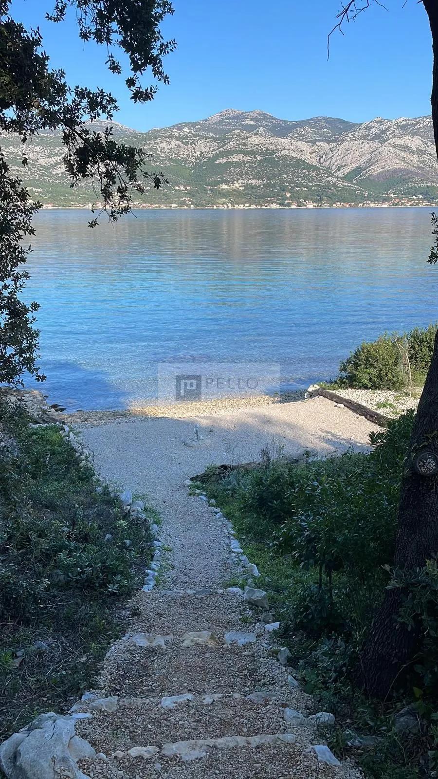 korčula – osamljena uvala, zemljište uz plažu, prvi red do mora - slika 4