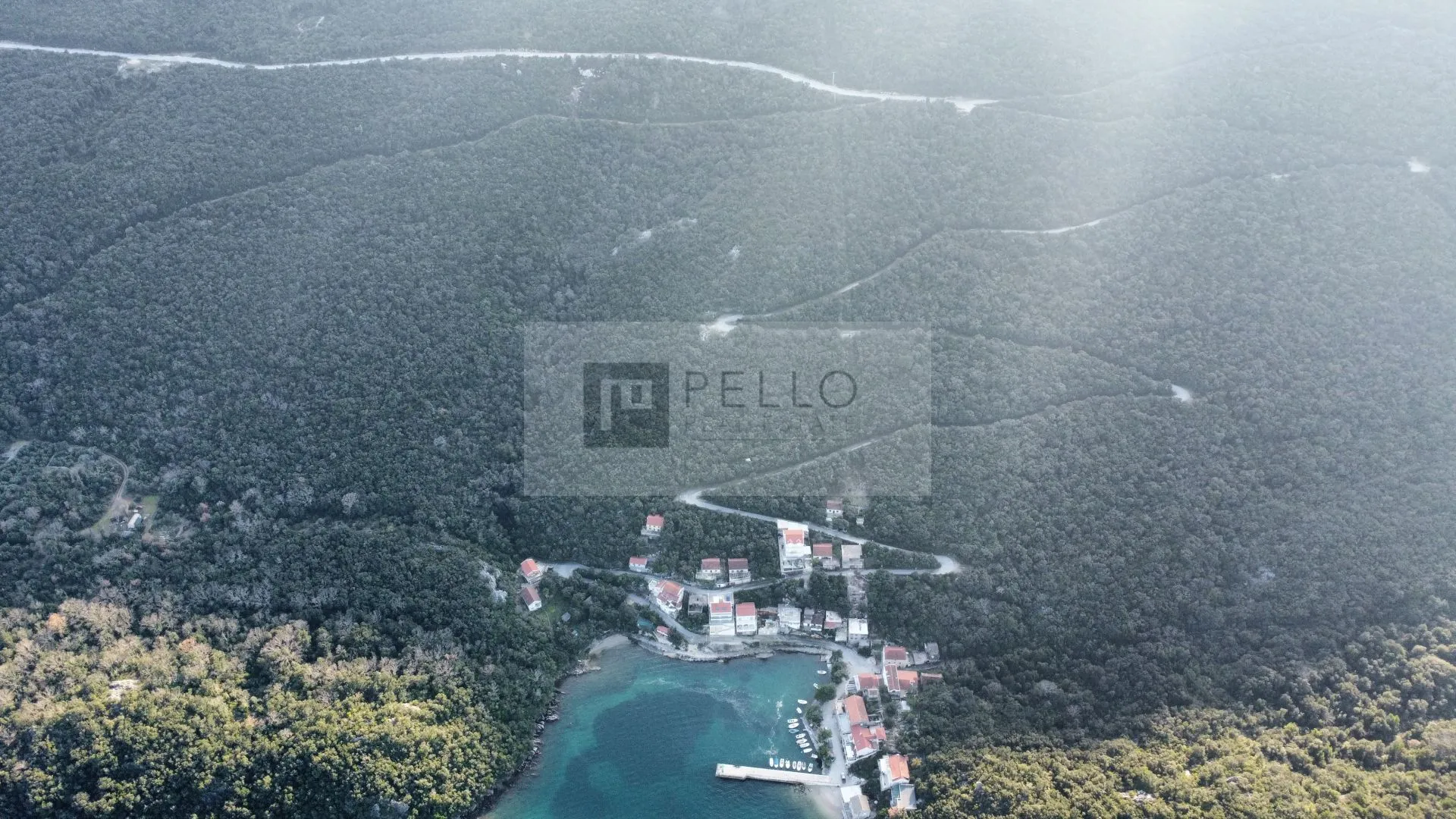 ekskluzivno obalno zemljište u prvom redu do mora – uvala crkvice, pelješac - slika 2