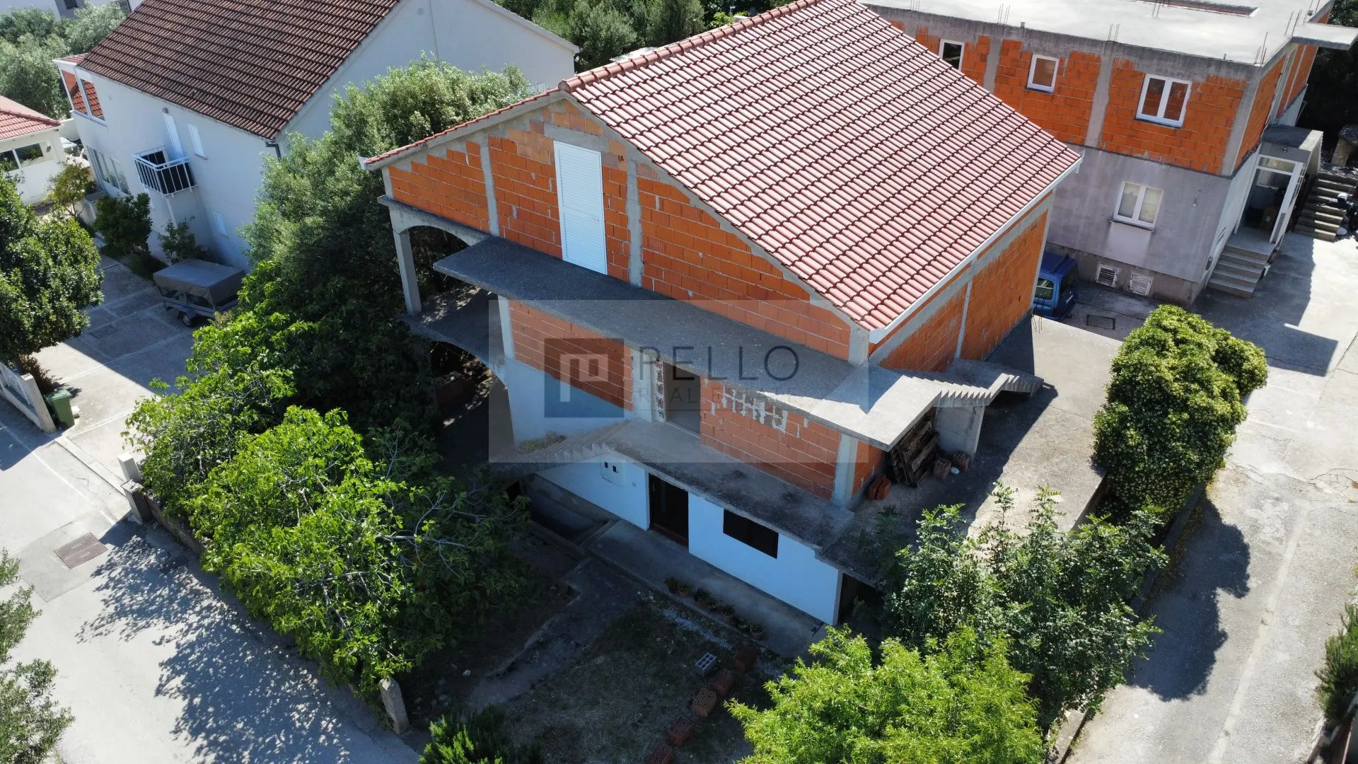 orebić kuća 235 m2 -500 m od mora - 3 etaže - slika 5