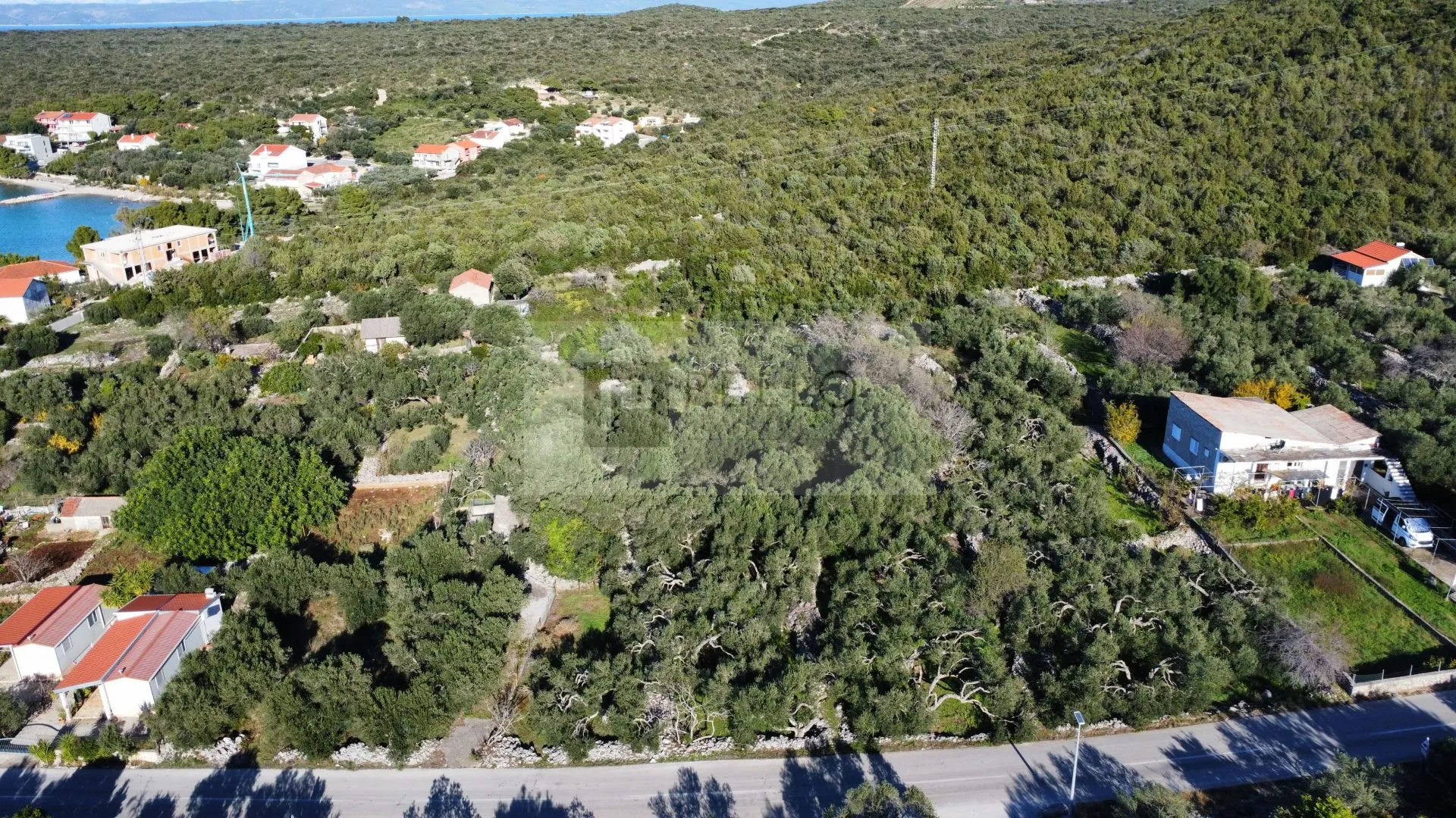 građevinsko zemljište u lovištu(pogled na more) 726 m2 - slika 4