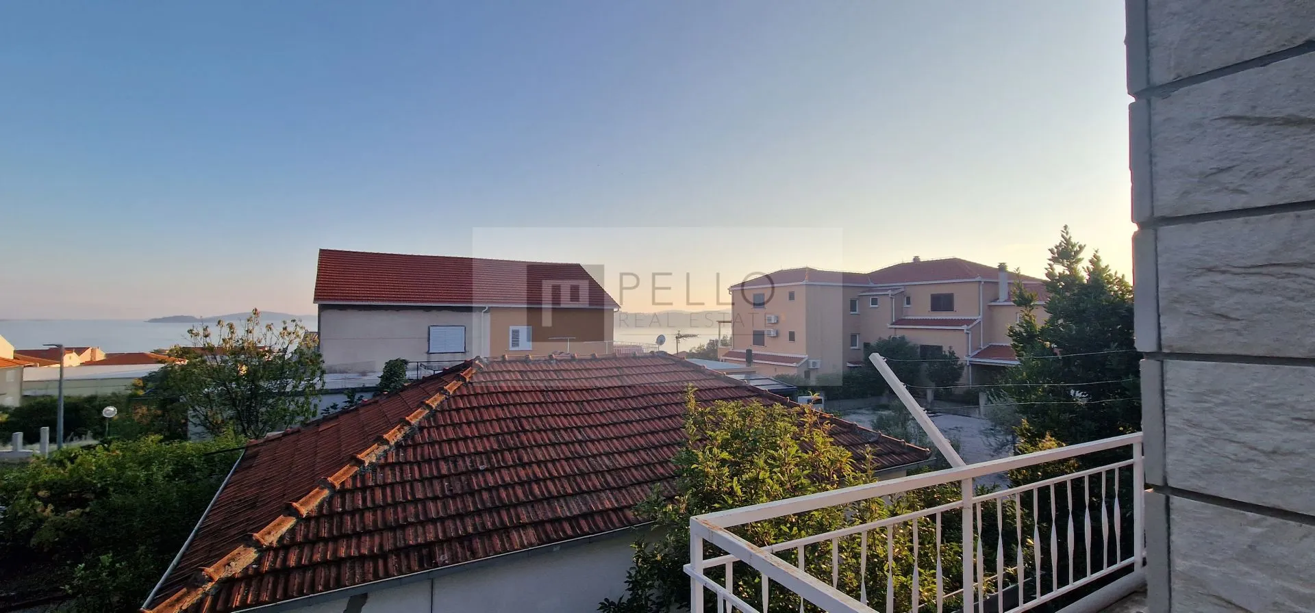 vikendica s okućnicom i građevinskim zemljištem 340m2 - slika 5